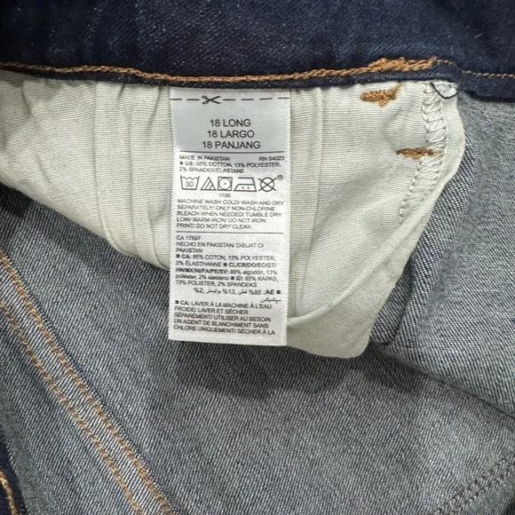 Old Navy Women's Deep Indigo Rockstar Super Skinny Jeans - Picture 4 of 5